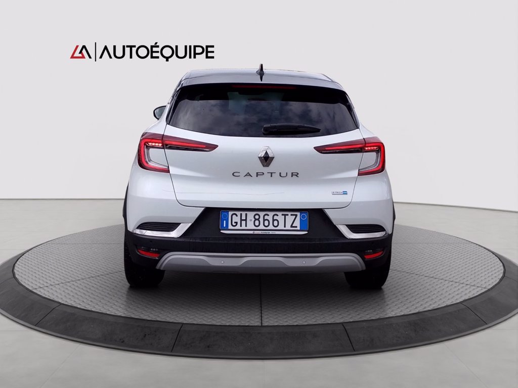 RENAULT Captur 1.6 E-Tech hybrid Intens 145cv auto