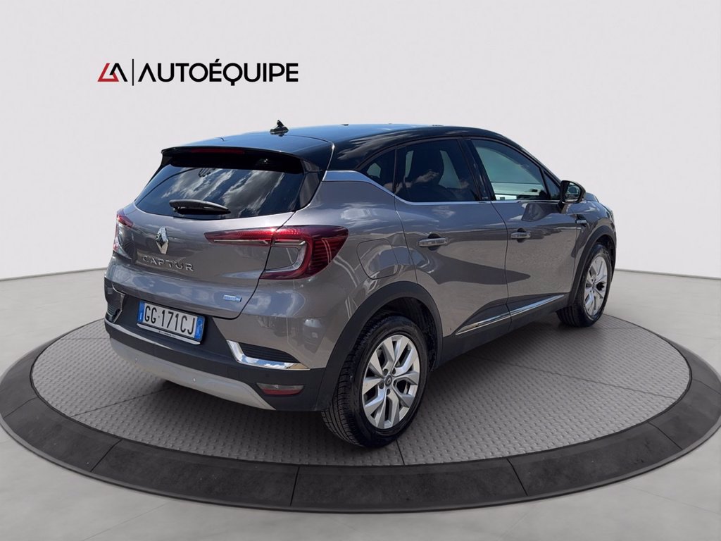 RENAULT Captur 1.6 E-Tech phev Intens 160cv auto my21