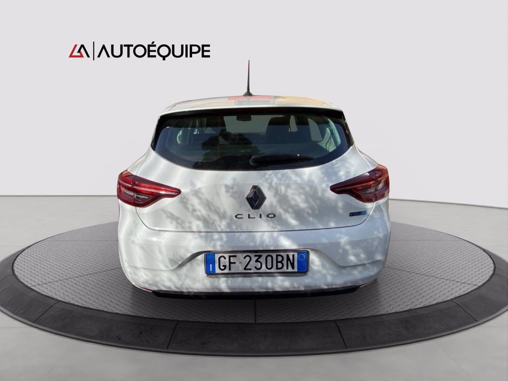 RENAULT Clio 1.6 E-Tech hybrid Intens 140cv auto