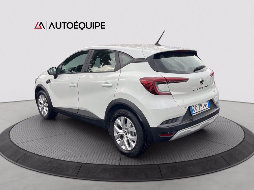 RENAULT Captur 1.6 E-Tech hybrid Business 145cv auto