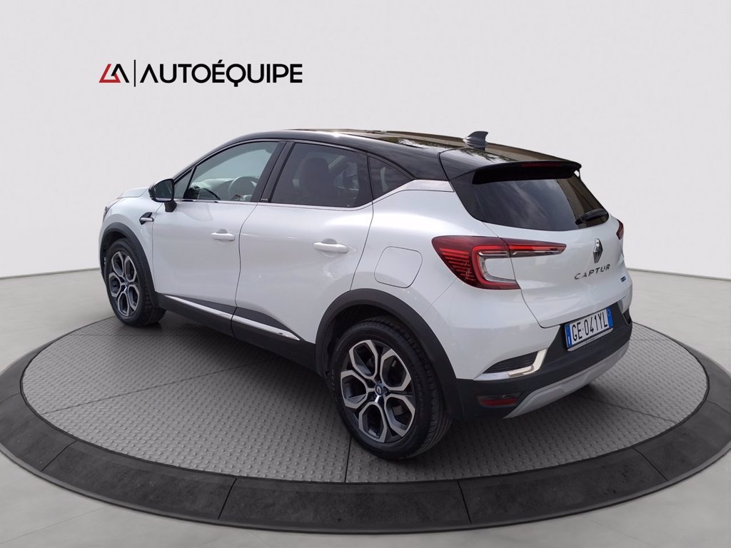 RENAULT Captur 1.6 E-Tech phev Intens 160cv auto my21