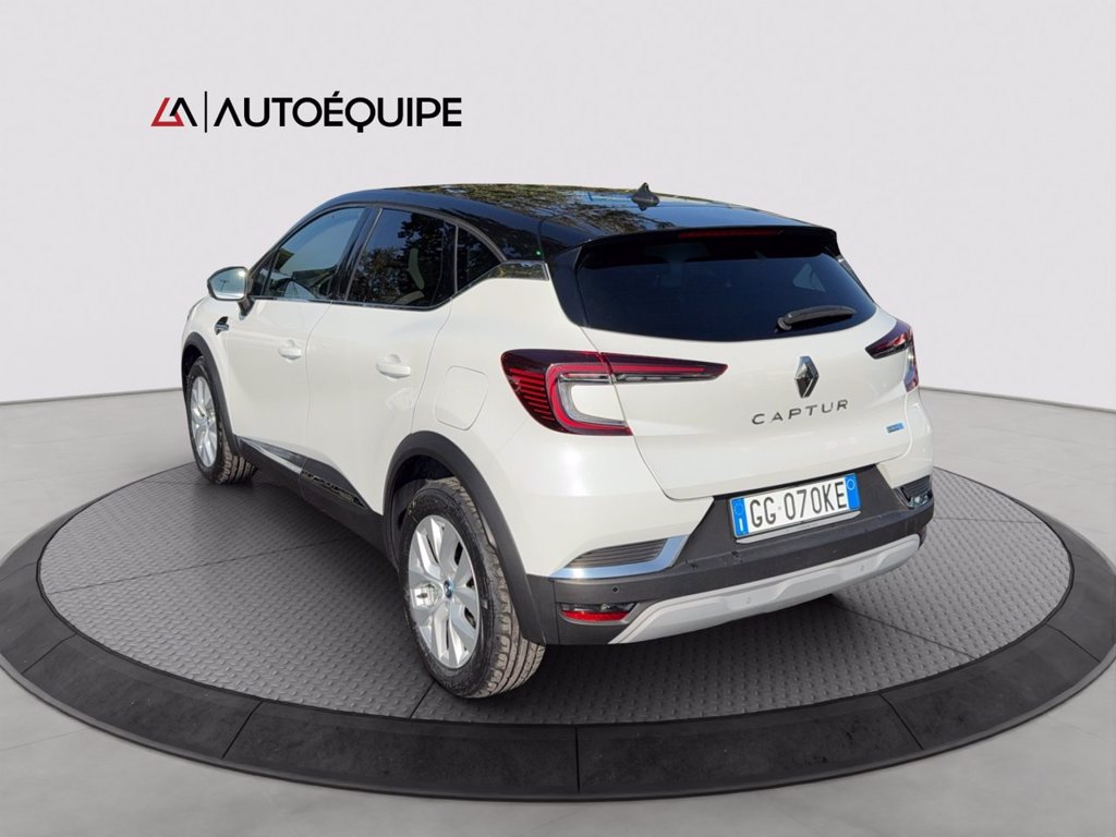 RENAULT Captur 1.6 E-Tech phev Intens 160cv auto my21