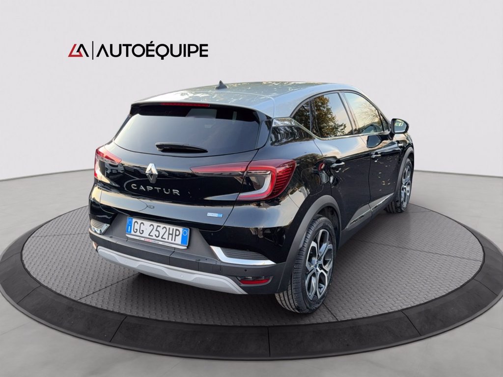 RENAULT Captur 1.6 E-Tech hybrid Intens 145cv auto