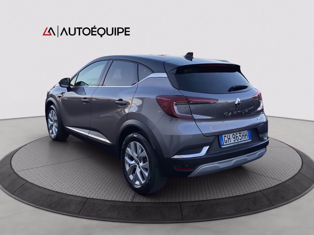 RENAULT Captur 1.6 E-Tech hybrid Intens 145cv auto