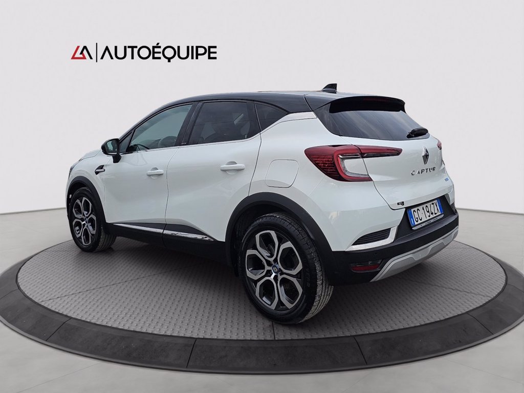 RENAULT Captur 1.6 E-Tech phev Intens 160cv auto